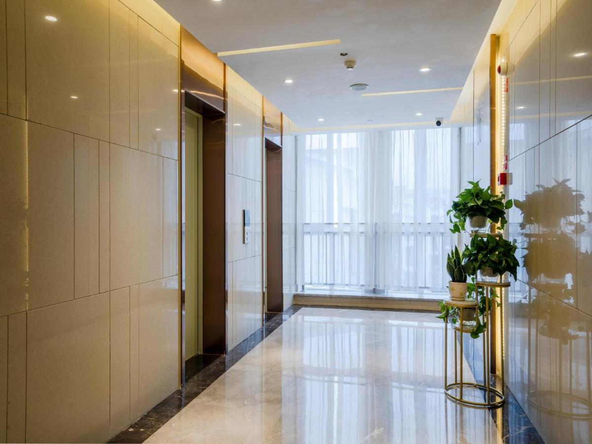 Lavande Hotel Luzhou Wanda Plaza Southwest Commercial City المظهر الخارجي الصورة