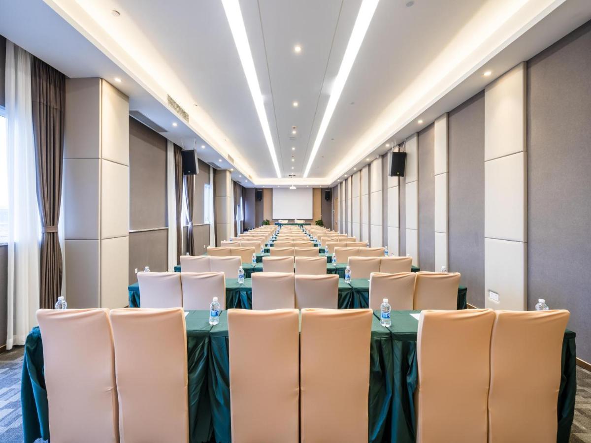 Lavande Hotel Luzhou Wanda Plaza Southwest Commercial City المظهر الخارجي الصورة